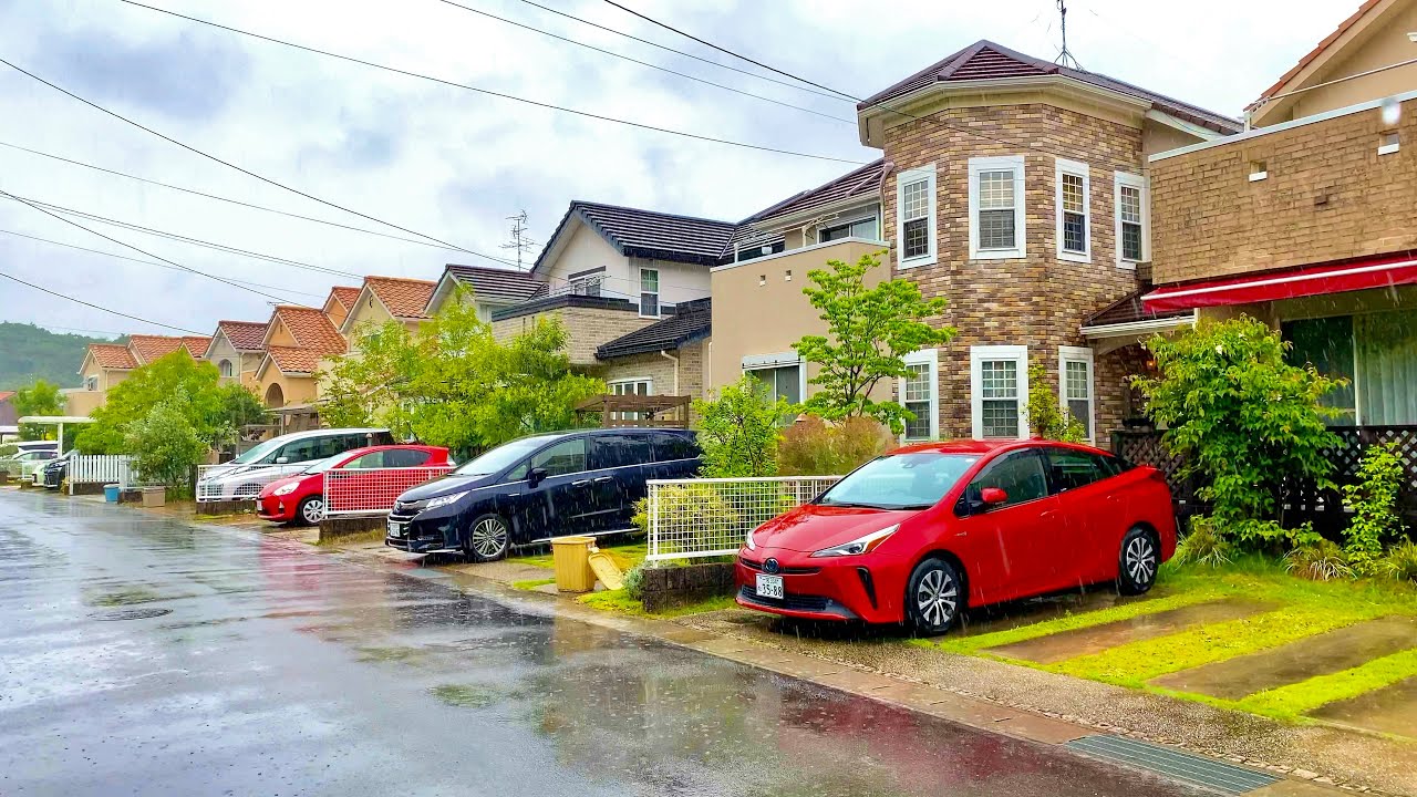 海外 ヨーロッパかな きっちりしてる 日本のおしゃれな住宅街を雨の中ひたすら歩く動画に注目 世界の反応